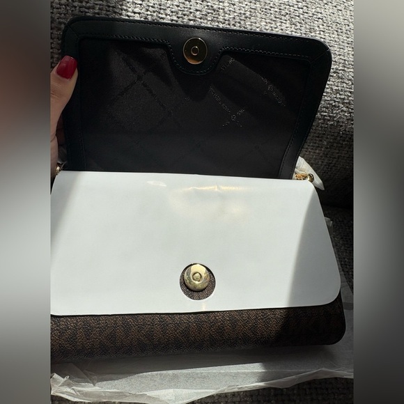 BNWT Authentic Michael Kors Jet Set Black Leather Crossbody sealed ! - Picture 11 of 15